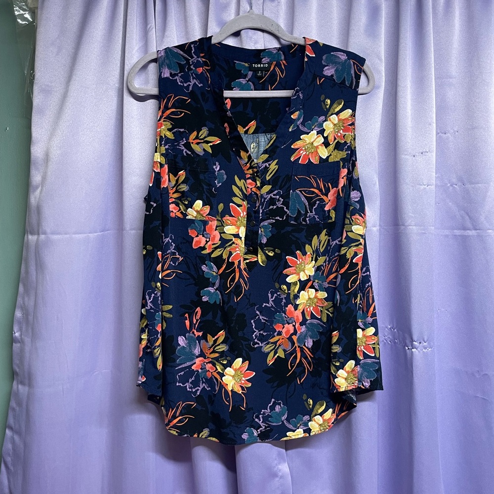 ❌SOLD❌Floral Sleeveless Top - Navy